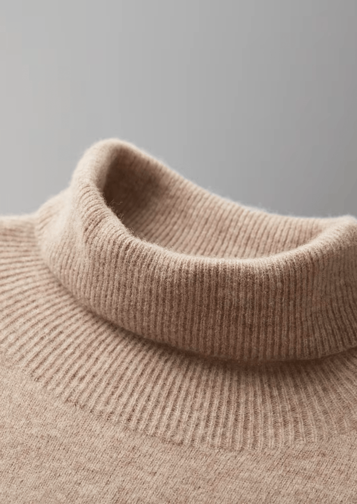 MERINO WOOL CLASSIC ROLLNECK SWEATER