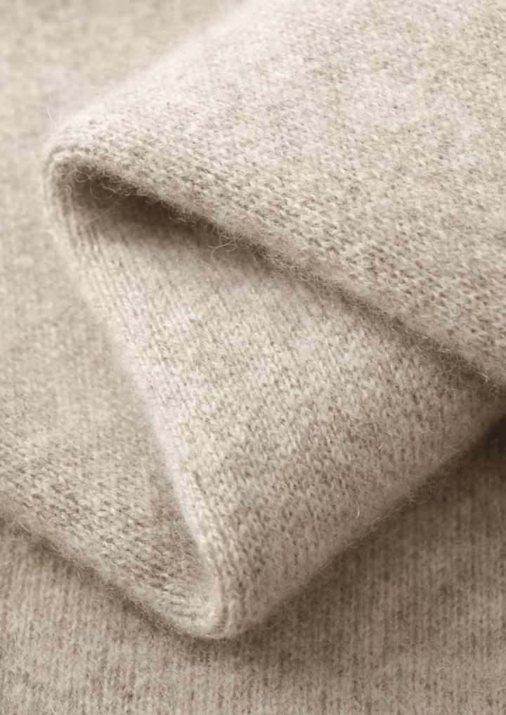 COZY V-NECK MERINO WOOL CARDIGAN